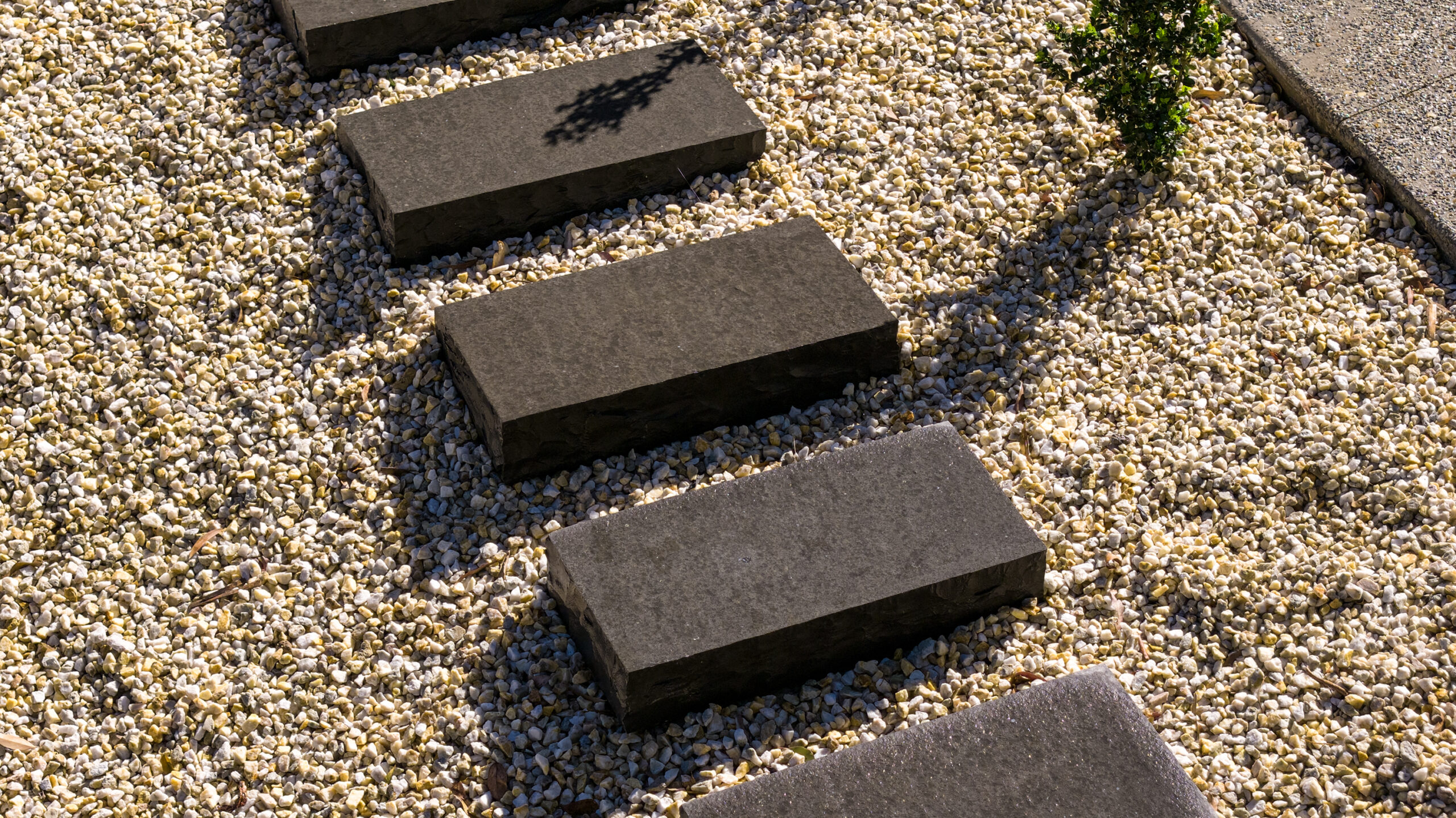 Basalt Step 800x400x150mm - Image 7