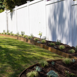 Shapescaper Garden Edging Redcor 100mm x 2400mm x 2mm