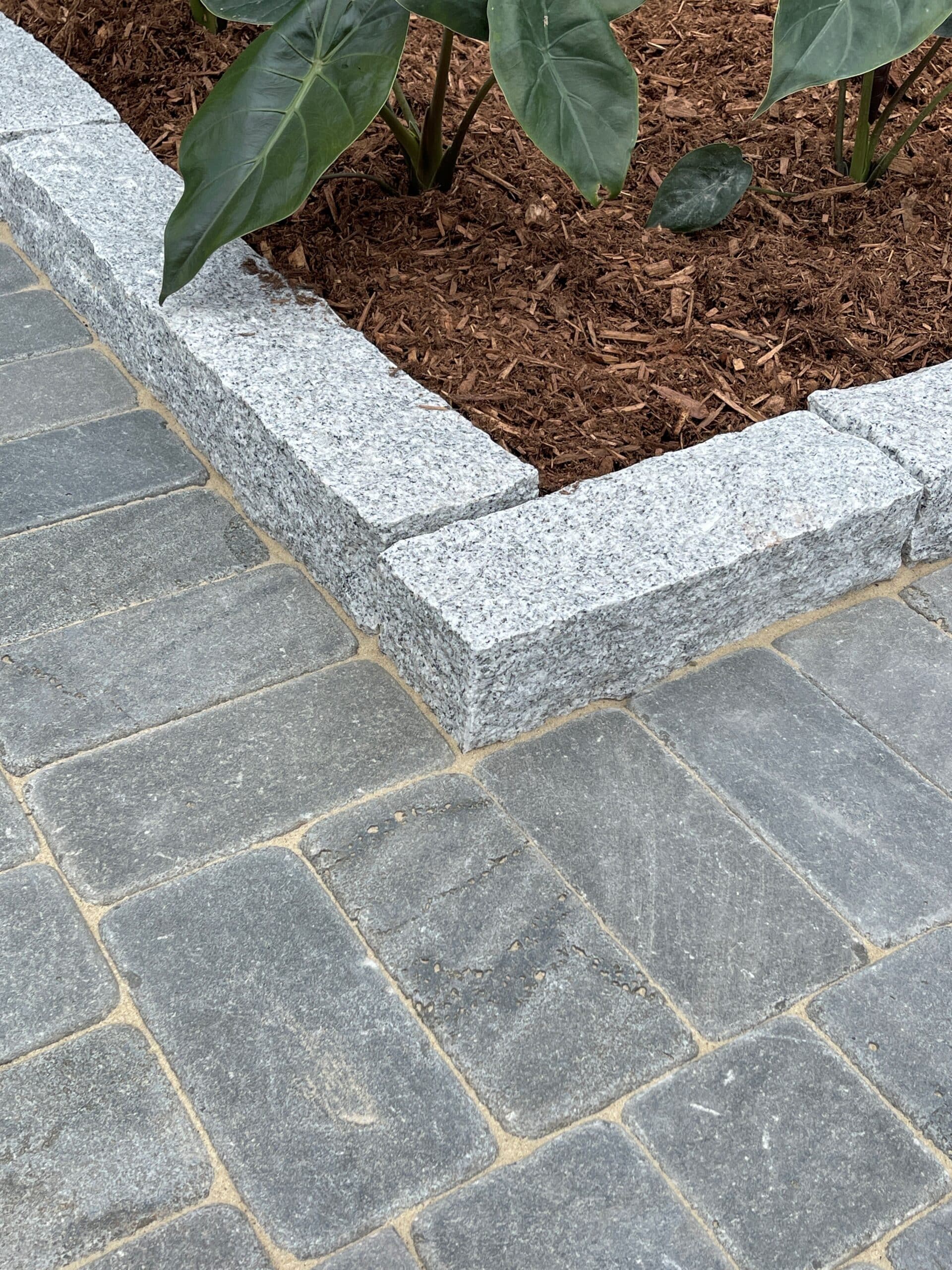 Stone Edge Granite Silver 300x100x100mm - Image 2