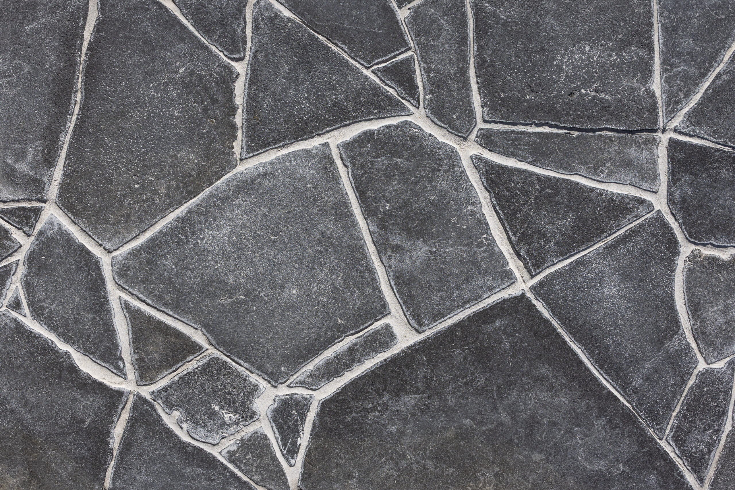 Crazypave Limestone Raven 20mm