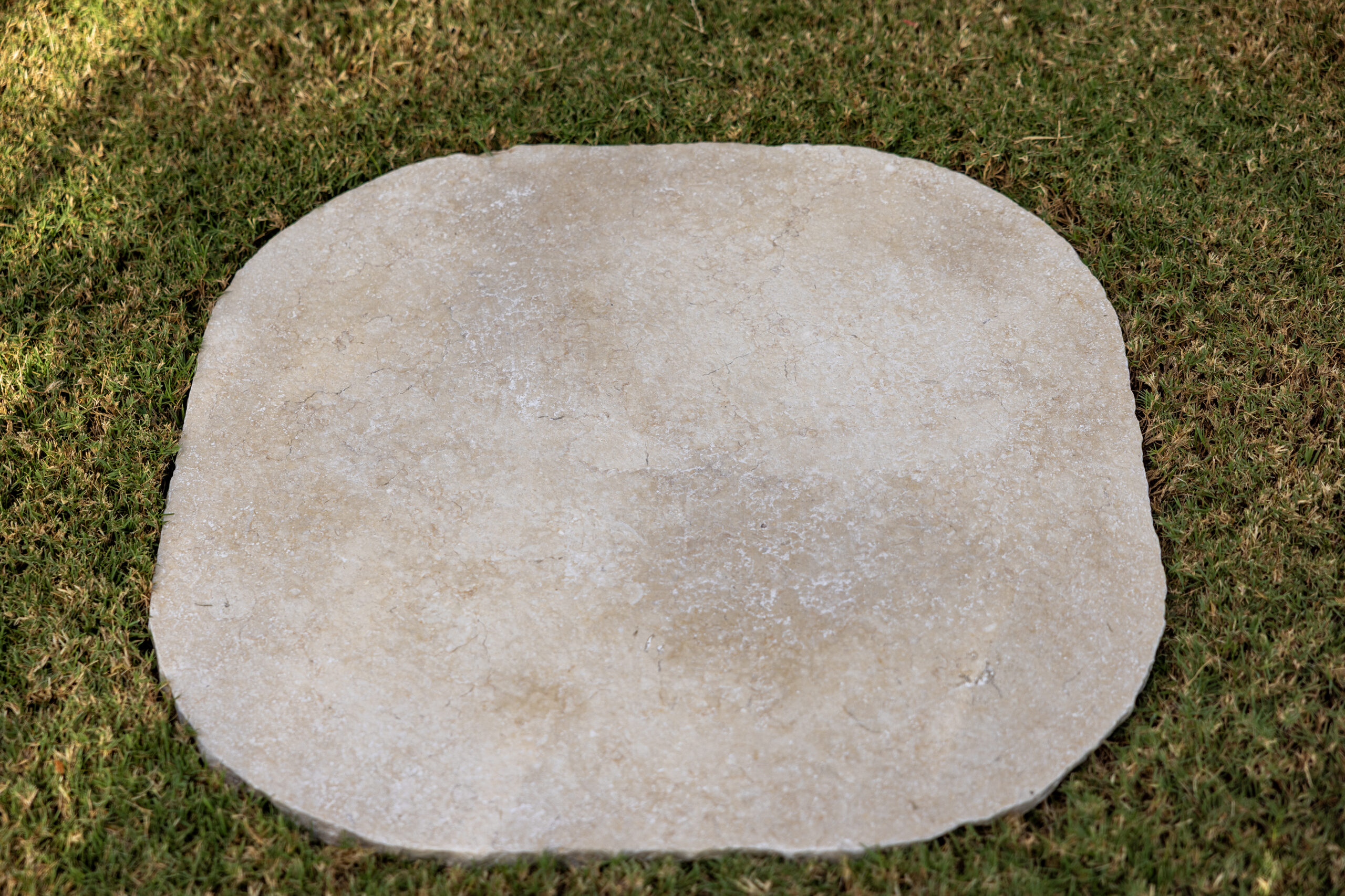 Limestone Galala - Stepping Stone 700-800 x 30mm - Image 7