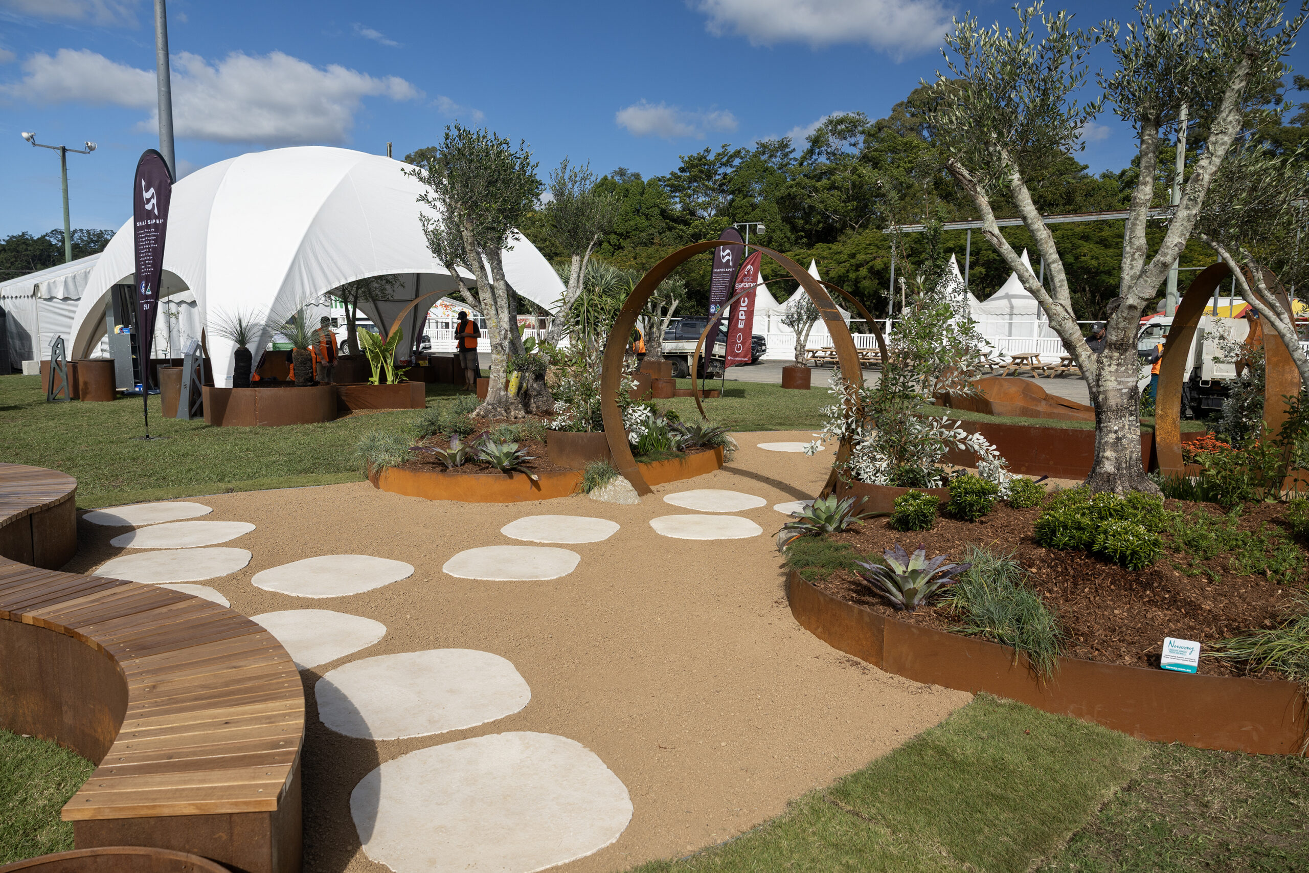 Limestone Galala - Stepping Stone 700-800 x 30mm - Image 4